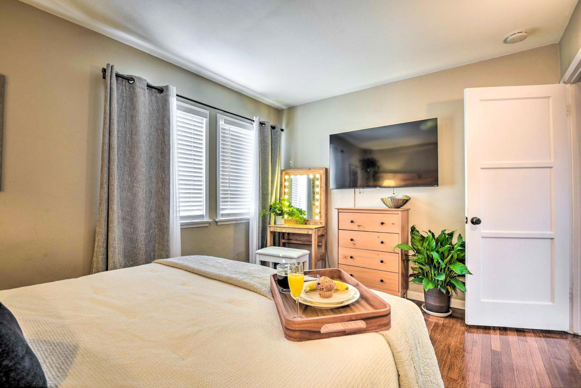 Stylish And Modern Burbank Gem With Private Yard! Villa Dış mekan fotoğraf