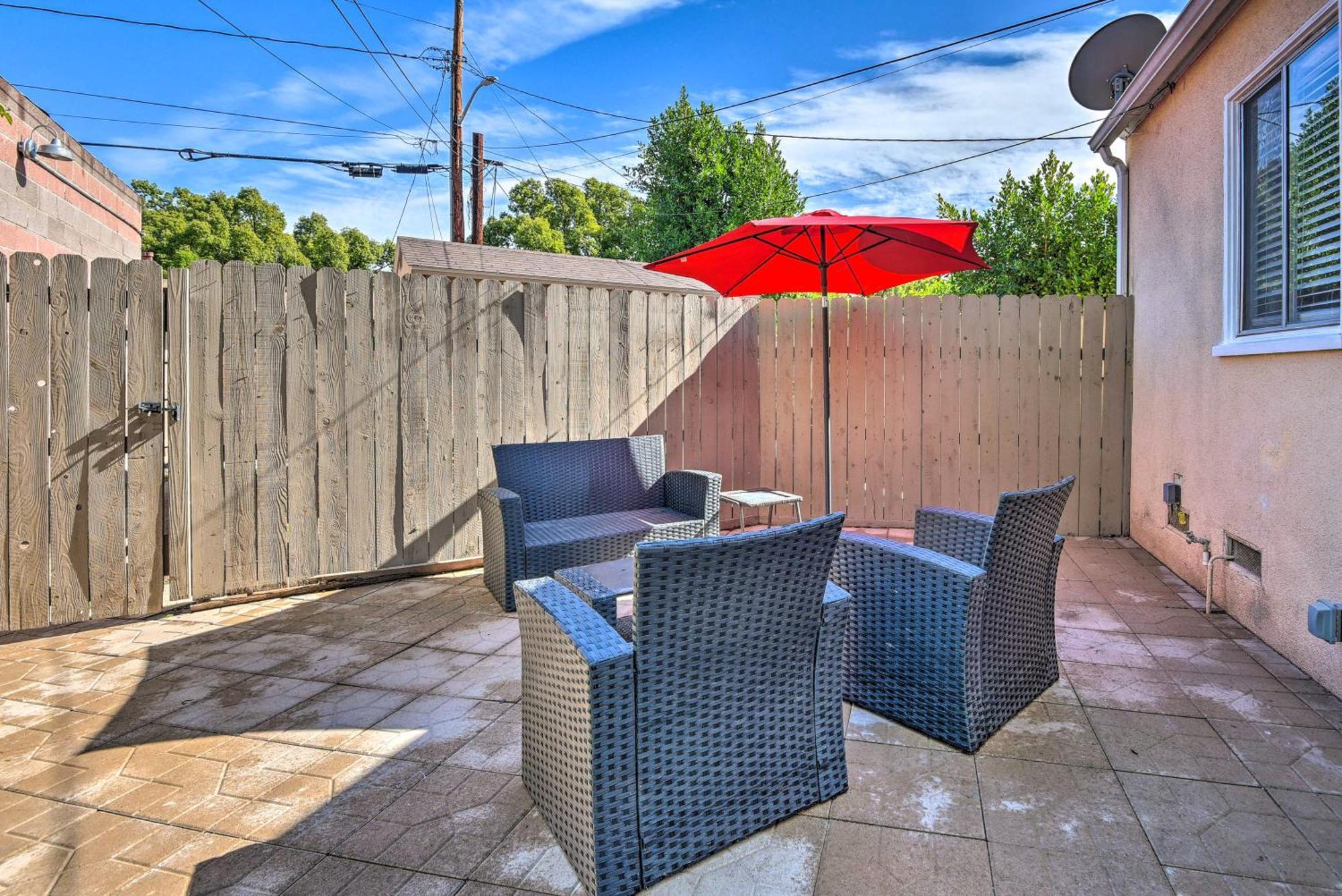 Stylish And Modern Burbank Gem With Private Yard! Villa Dış mekan fotoğraf